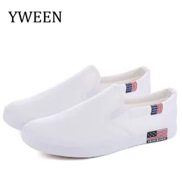 신발 yween slip on men 캐주얼 신발 2021 봄 도매 패션 남성 신발 남자 통기성 캔버스 신발 남자를위한 큰 크기 신발 3547