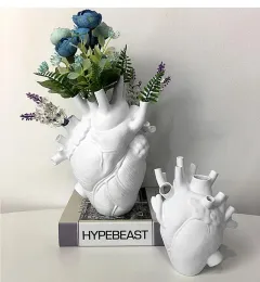 Vasi Bianco Simulazione Vaso a forma di cuore Vaso di fiori Decorazione artistica Contenitore di fiori secchi Resina Scultura del corpo umano Ornamenti per il desktop