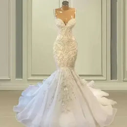 عام أفريقي جديد S Spaghetti حزام Mermaid العباءات المزينة بالخرز فساتين الزفاف من الدانتيل ، Train Train Organza Bridal Dontal De Paghetti Trap Weep