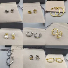 Tasarımcı Kadınlar Altın Küpe Çember Küpe Modaya Düzenli S925 Yuvarlak Sterling Earsds Popüler Saplama Silver 2024 Retro Twist Pearl Diamond Luxury Marka