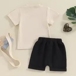 Kläduppsättningar Småbarn Baby Girl Summer Clothes Mama är min IE Short Sleeve Tops Solid Color Shorts Set Söta spädbarnskläder