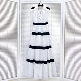 فساتين طويلة كب كيك فستان بسيطة عطلة أبيض فستان هالينيك فستان خفيف وتصميم فرنسي فاخر عالي الأنيقة والعطر S-L FZ318028