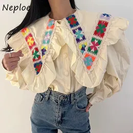 Kvinnors blusar neploe chic fransk etnisk stil 2024 Spring lapel krage broderad krokblomma lösa ärmar unik skjorta
