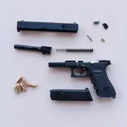 Glock Toys T221105 طراز طرد السلسلة المفاتيح Gun M29F شكل مسدس Mini Metal Pubg Assembly Desert Eagle Shell G17 Portable DKJMH