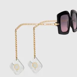 Designer-Sonnenbrille für Damen, G0722, modisch, klassisch, großer Rahmen, Metallquaste, Ohrringe, Kettenanhänger, Freizeit, Strandurlaub, Luxus-Sonnenbrille für Damen