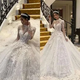 Romantic Wedding Dresses Long Sleeve Tulle Lace Appliques Crystal Beading Design Vintage Formal Bridal Gown Customize Bes121