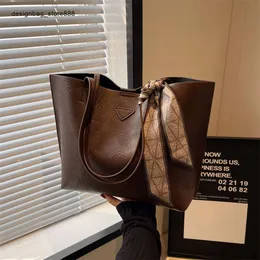 Shoulder Bag Brand Discount Women's College Classroom Bag for Women New Trendy Versatile Commuter Tote