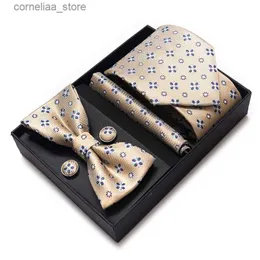 Hals Krawatten Hals Krawatten Fashion Factory Sale Mix Farben Feiertagsgeschenkkrawatte Pocket Quadrate Cufflink Set Killie Box Mann Dot Blue Lovers Day Fit Business Y240325