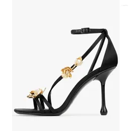 Sandaler Golden Flower Ankle Strap Women Shoes Slingback klackar Öppna tå Zapatos Para Mujeres Designer Sandalias Luxury Tacones