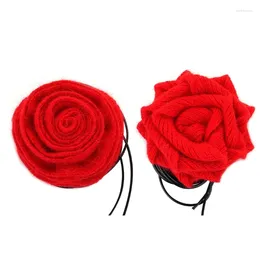 Anhänger Halsketten 652F Elegante Gestrickte Blume Halskette Mode Süße Choker Halskette Einstellbare Wachs Seil Bankett Party Kragen Frauen Schmuck