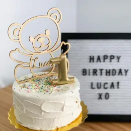 Calligraphy Bear Baby Shower Cake Topper Anpassad namn, Wooen Happy Birthday Bear Cake Topper, personlig festkakadekorförsörjning