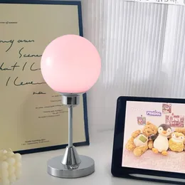 Färgad glasbordslampa för sovrum dekoration sängljus nordiska postmoderna minimalistiska rosa skrivbordslampa gratis frakt