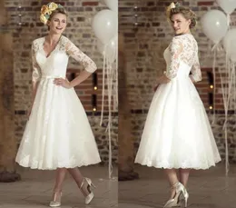 Vintage tealängd bröllopsklänningar med halv ärm 2019 Retro Vneck Lace Tulle Casamento Vestidos de Short Wedding Dress Bridal 3990647