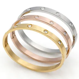 Designer Bracelete feminino Casal de vendas a quente na Europa e America eterno anel de 5ª geração Chave de fenda Bracelete feminina de aço de titânio