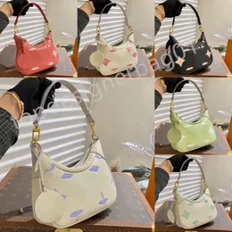 Lüks Tasarımcı Çanta Kadınlar Crossbody Bag Moda Lüks Krussan Klasik Klasik Çiçek Kaplamalı Tuval Cowhide Zincir Çantası Under Emblet Bag Crossbody Bag