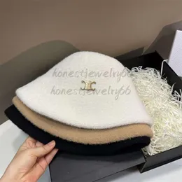 Berretto/berretti di teschio cappelli invernale cappelli di design di lana soffice cappelli per secchio per designer invernale marca di baseball pescatore cappello uomo donna donna calda sunhats berretto di neve bianco nero