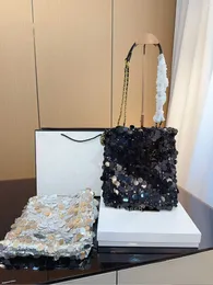 Saco de moda feminina designer de moda estilo c lantejoulas saco de lixo explosão flash jantar saco diário adequado para viagem saco de compras 2024 verão novo