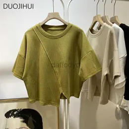 Kobiety z czołgów Camis duojihui Green Summer Classic nieregularny moda podzielona koszulka Koreańska podstawowa O-Neck Solid Kolor Modna T-shirt Koszulka Women 24326