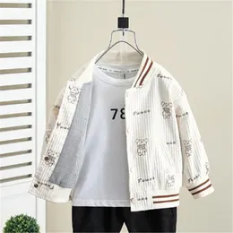 Giacche da ragazzo di vendita calda 2024 Tendenza temperamento primaverile e autunnale Abbigliamento per bambini Cardigan Giacche Vestiti per bambini