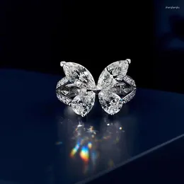 Klaster Pierścienie Romantyczne Butterfly Cubic Zirconia Pierścień Kobiety Luksusowy Browling Akcesoria