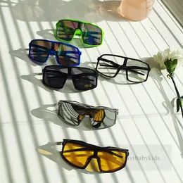 Детские солнцезащитные очки, детские сиамские очки в большой оправе для мальчиков, защита от ультрафиолета, пляжный солнцезащитный крем, модные велосипедные солнцезащитные очки для девочек Z7343