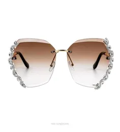 2020 New Champagne Sunglases Women Grand Design Square Square Sun Glasses Men Vintage Bling Diamond Sunglasses NX5405076