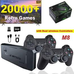Tragbare Game-Player M8 Retro-Stick 4K High-Definition-TV-Video mit integrierten 2000 klassischen Spielen 2,4 G Dual Wireless Controller Handheld-Spielekonsole Q240326