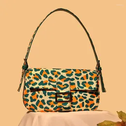 Torba Borsetta Leopardata 2024 Luksusowa marka mody Tote Retro Baguette Panie Śliczne torebki Crossbody ramię