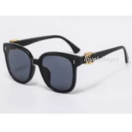 Kvinnor Solglasögon Designer Luxury Gucss Mens Goggle Senior Fashion Eyeglasses Frame Vintage Metal Sun Glasögon med Box Hot Sale