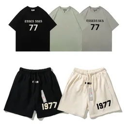 Erkek Trailtsits Kısa Pantolon Set Tasarımcı Gömlek Street Giyim Sweatshirts Spor Takım Mektubu Dekorasyon Tshirt Erkekler Kısa