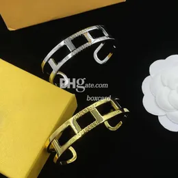 Stainless Steel Metal Bracelet Bangles Cuban Golden Bracelets Letter Stamps Bangles Jewelry For Men Women