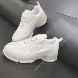 17FW Pairs Clear Sole Triple S Кроссовки Мужчины Женщины Повседневная обувь Модные кроссовки с кристаллической подошвой Дизайнерские кроссовки Old Dad Shoe Белый Черный Зеленый Розовый Желтый Радуга A35