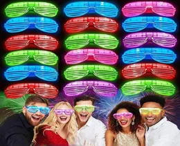 النظارات الشمسية 5pcs تضيء نظارات توهج في لوازم الحفلات المظلمة بقيادة النظارات الشمسية الأزياء النيون لوازم الحفلات لعيد الميلاد 1174951