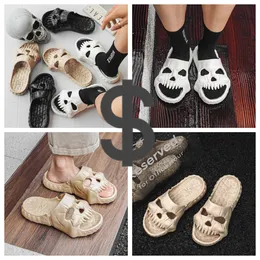 Gai Shoes Cotton Feel Feel Feel Feel Deall Soled Sandals 남자의 세련된 스켈레톤 두개골 헤드 디자이너 개인 펑크 호흡 자유롭게 시원한 Seabeach Male White Black 40-45 Funny