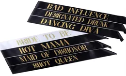 7pcs Lot Bachelorette Sashes Gelin Sash Düğün Gelin Bekarlık Parti Dekorasyonları Malzemeleri Malzemeler Kısa Kraliçe Mama335v5022617