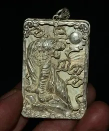 Rzeźby 6 cm Rzadkie chińskie miao srebrne feng shui 12 zodiaku Rok Tiger Luck Amulet wisiorek