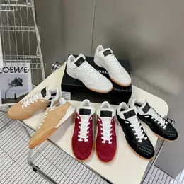 Luxury Designer Channel Running Shoe Tennis Shoe äkta läder utomhus loafer svart vit sneaker kvinnor basket modesporttränare sko storlek 35-40