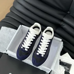 Märke sneakers dupe vintage mocka modeskor luxurys skor kalvskinn sneaker casual skorsläder designer kvinnor herr plattform tränare alla packar aa