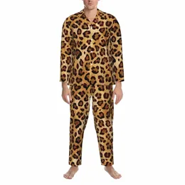 Leopardtryck Pyjama Ställer in Wild Animal Print Kawaii Sleepwear Unisex LG-Sleeve Casual Loose Sleep 2 Pieces Home Suit Big Size 27Uy#