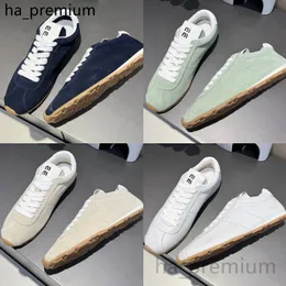 2024 Spring Summer New Designer Women 's Fashion Casual Shoes Simple Low Top Life 운동화 여성 플랫폼 신발 야외 여행 신발 크기 35-40