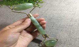 2 في 1 أسطوانة أخضر و GUA SHA التي وضعتها مركبة مكاشات JADE الطبيعية مع أحجار لظهر الرقبة الوجه و GDDHSJIJN6796106