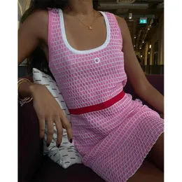 2024 Luxury Brand Fashion 3 Color Stripe Dresses Summer Sticked Elegant Lady Round Neck Sleeveless Tank Dress Women High Midje Casual Mini Dress