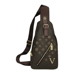 Lyxdesigner män väska midjeväska handväska för män bröstväskor slänga axelväska mobiltelefonväska mini crossbody sportig utomhus