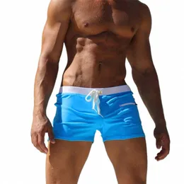 Lato 2024 Nowe spodenki plażowe Mężczyźni Sexy Trunks Sunga Hot Męs