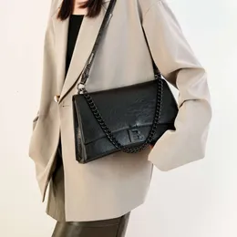 Projektant torby na ramię sprzedaje torby na gorącą markę Nowy łańcuch mody damski światło luksusowe luksusowe klepsydra z wysokiej klasy