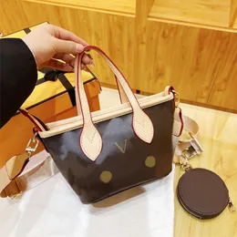 Kadın Çiçek Omuz Çantaları Tasarımcı Çanta Çanta Çantası Crossbody Omuz Çantaları Lady Daily Purse Tote Çanta Baskı Küçük Boyut 5a