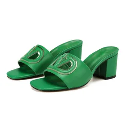 Sommerspaziergang, einfach zu tragende Sandalen mit V-Ausschnitt, Schuhe aus Kalbsleder, klobige Absätze, TPU-Sohle, Slide-Slip-on-Damen-Mule-Slipper, bequeme Alltags-Lady-Walking-Slipper, EU35–43