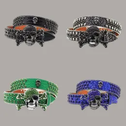 Kvinnor Bältesdesignerlängd 100-125 cm Unikt Cinturon Midjeband Skull Nål Buckle Metal Colorful Diamonds BB Simon Belts Big Rhinestones HJ083 C4