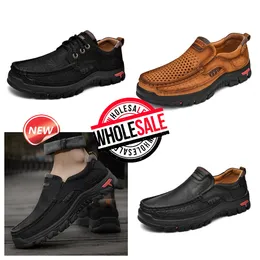 Nova moda vendendo sapatos para homens de couro GAI sapatos casuais Mocassins de negócios leves Designer de escalada masculino não fede pés solas macias de grandes dimensões Eur38-51
