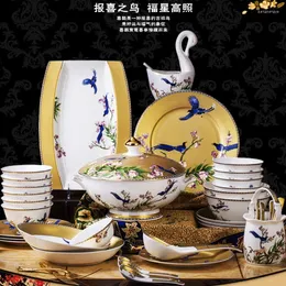 Servis sätter upp europeisk stil keramisk bordsartiklar högklassiga lyxiga phnom penh ben porslin skål och tallrik